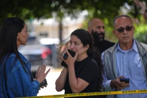 Fuerte operativo del Departamento de Policía de San Diego a las afueras del Centro Islámico en Clairemont.