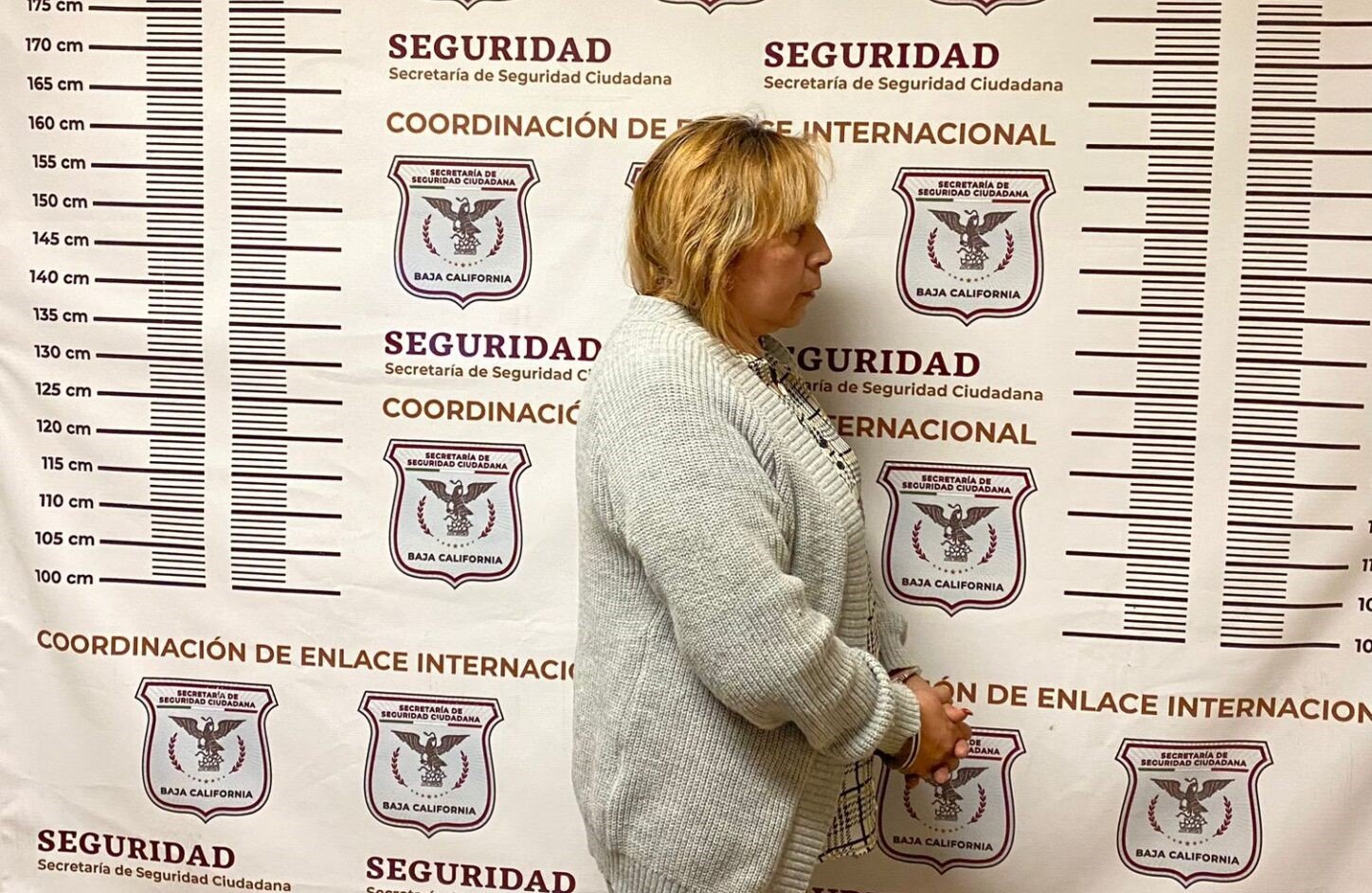 otografía policial de Ofelia Hernández Salas, alias Doña Lupe, tras su captura en Mexicali.