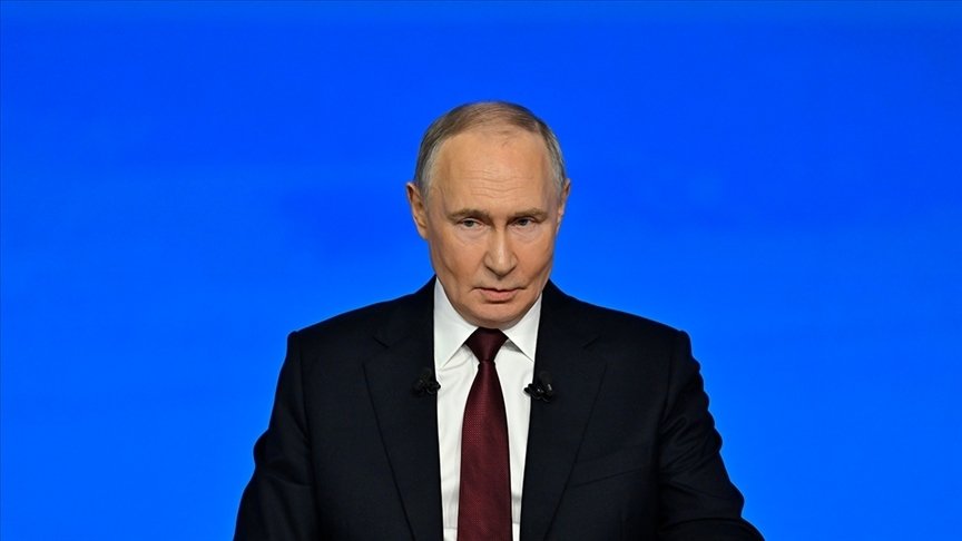 Tregua en Ucrania: Putin y Zelenski proponen ceses del fuego rivales por el Día de la Victoria