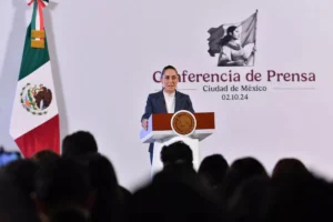 La presidenta Claudia Sheinbaum aclarando el destino de los fondos educativos para Oaxaca.
